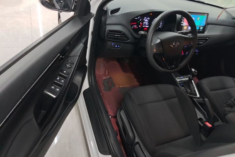 Used Hyundai Celesta 2018 1.6L Automatic GL Enjoyment Edition China VI compliant Driver Seat
