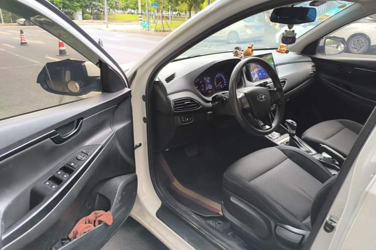 Used Hyundai Celesta 2018 1.6L Automatic GL Enjoyment Edition China VI compliant Driver Seat