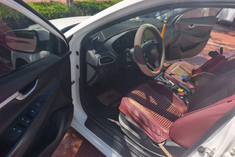 Used Hyundai Celesta 2018 1.6L Automatic Enjoyment Version GLS China V Emission Standard Driver Seat