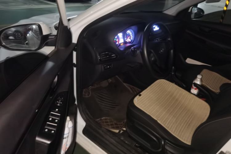 Used Hyundai Celesta 2018 1.6L Automatic GL Enjoyment Edition China VI compliant Driver Seat