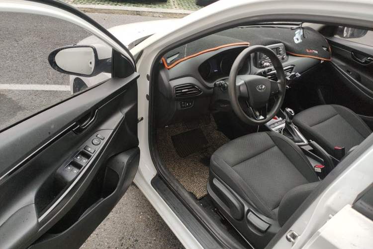 Used Hyundai Celesta 2018 1.6L Automatic GL Enjoyment Version China V Standard Driver Seat