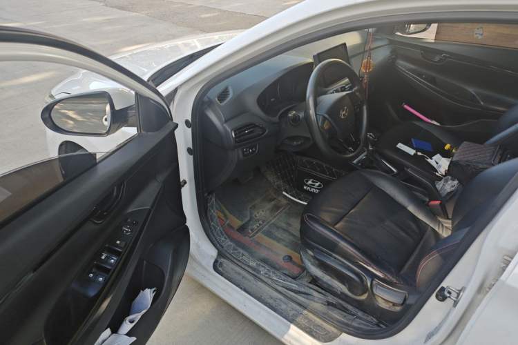 Used Hyundai Celesta 2018 1.6L Automatic GL Enjoyment Edition China VI compliant Driver Seat