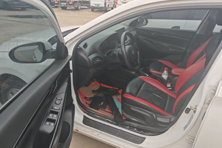 Used Hyundai Celesta 2018 1.6L Automatic GL Enjoyment Edition China VI compliant Driver Seat