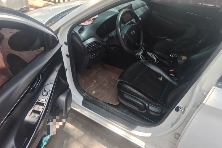 Used Hyundai Celesta 2018 1.6L Automatic GL Enjoyment Edition China VI compliant Driver Seat