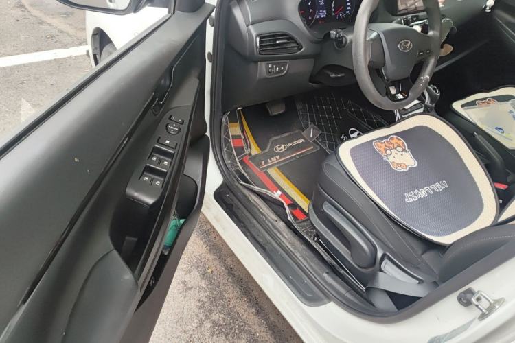 Used Hyundai Celesta 2018 1.6L Automatic GL Enjoyment Edition China VI compliant Driver Seat