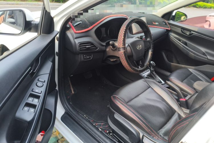 Used Hyundai Celesta 2018 1.6L Automatic GL Enjoyment Edition China VI compliant Driver Seat