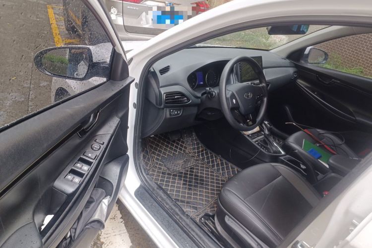 Used Hyundai Celesta 2018 1.6L Automatic GL Enjoyment Edition China VI compliant Driver Seat