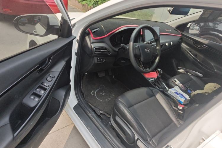 Used Hyundai Celesta 2018 1.6L Automatic GL Enjoyment Edition China VI compliant Driver Seat