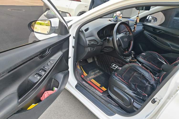 Used Hyundai Celesta 2018 1.6L Automatic GL Enjoyment Edition China VI compliant Driver Seat