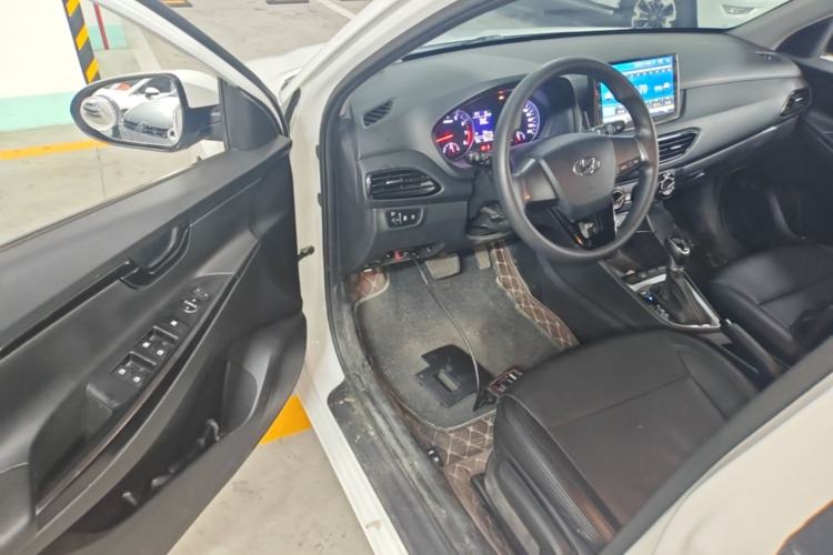 Used Hyundai Celesta 2018 1.6L Automatic GL Enjoyment Edition China VI compliant Driver Seat
