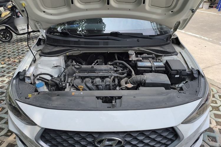 Used Hyundai Celesta 2018 1.6L Automatic GL Enjoyment Edition China VI compliant Engine Bay