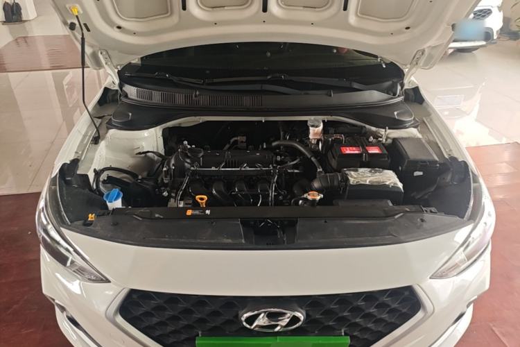 Used Hyundai Celesta 2018 1.6L Automatic GL Enjoyment Edition China VI compliant Engine Bay