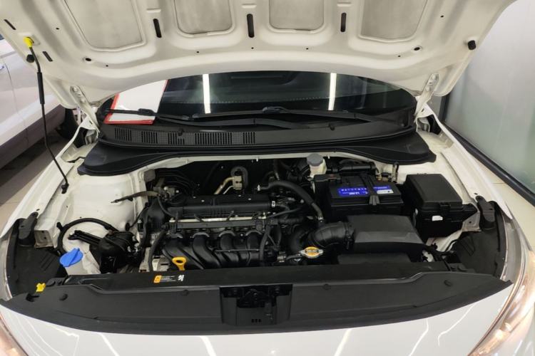 Used Hyundai Celesta 2018 1.6L Automatic GL Enjoyment Edition China VI compliant Engine Bay