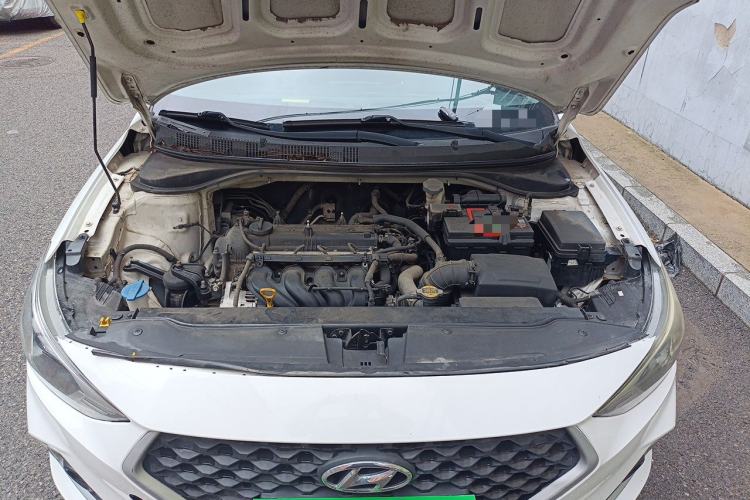 Used Hyundai Celesta 2018 1.6L Automatic GL Enjoyment Version China V Standard Engine Bay