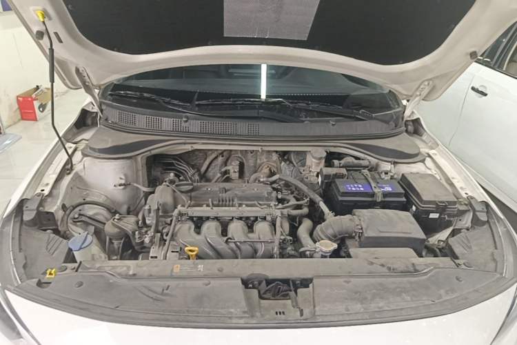 Used Hyundai Celesta 2018 1.6L Automatic GL Enjoyment Version China V Standard Engine Bay