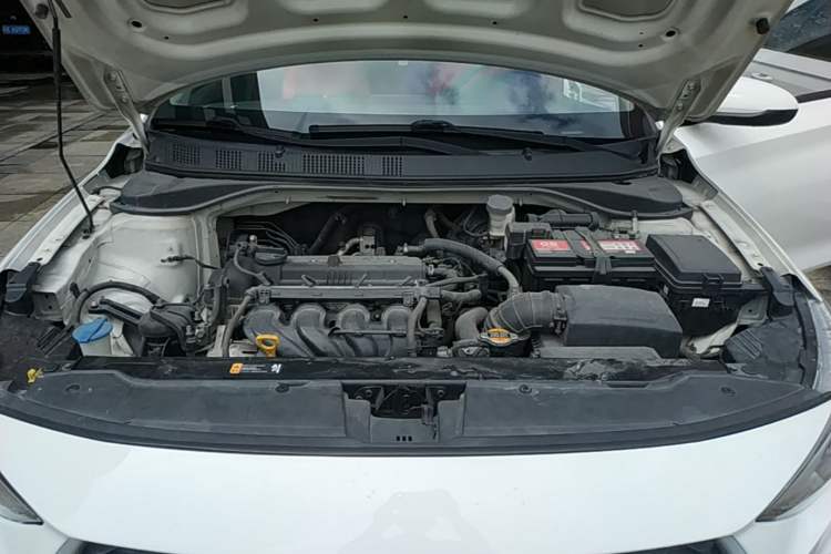 Used Hyundai Celesta 2018 1.6L Automatic GL Enjoyment Edition China VI compliant Engine Bay