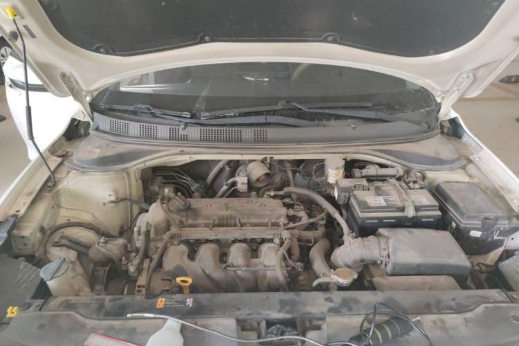 Used Hyundai Celesta 2018 1.6L Automatic GL Enjoyment Edition China VI compliant Engine Bay
