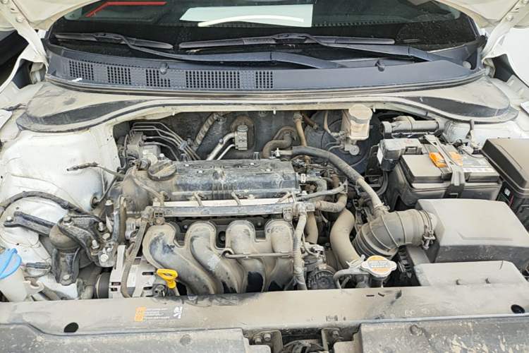 Used Hyundai Celesta 2018 1.6L Automatic GL Enjoyment Edition China VI compliant Engine Bay