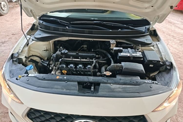 Used Hyundai Celesta 2018 1.6L Automatic GL Enjoyment Edition China VI compliant Engine Bay