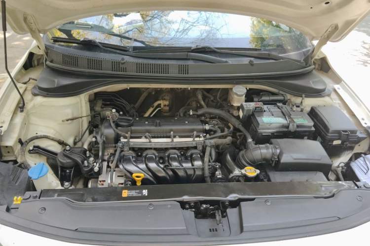 Used Hyundai Celesta 2018 1.6L Automatic GL Enjoyment Edition China VI compliant Engine Bay
