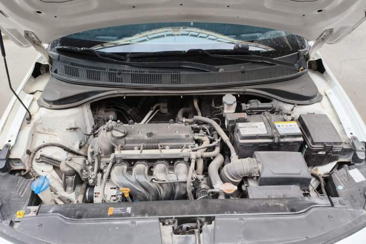 Used Hyundai Celesta 2018 1.6L Automatic GL Enjoyment Edition China VI compliant Engine Bay