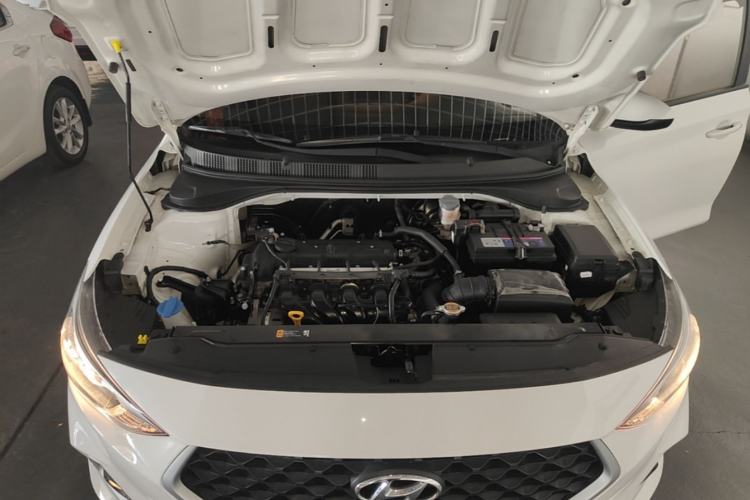 Used Hyundai Celesta 2018 1.6L Automatic GL Enjoyment Version China V Standard Engine Bay