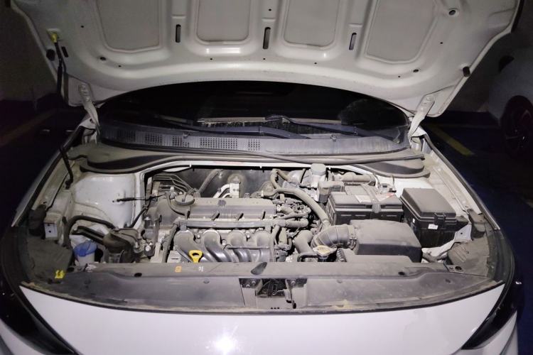 Used Hyundai Celesta 2018 1.6L Automatic GL Enjoyment Edition China VI compliant Engine Bay