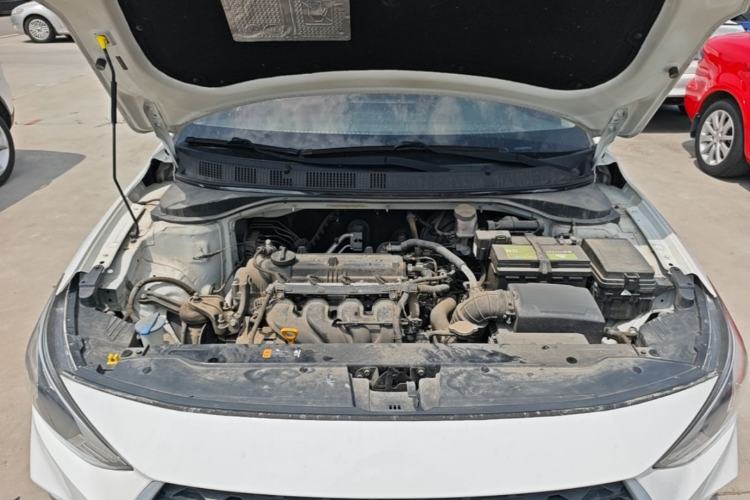 Used Hyundai Celesta 2018 1.6L Automatic GL Enjoyment Edition China VI compliant Engine Bay