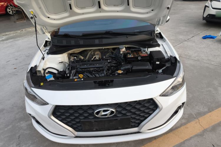 Used Hyundai Celesta 2018 1.6L Automatic GL Enjoyment Version China V Standard Engine Bay