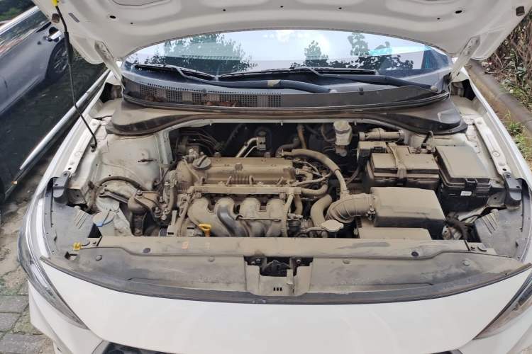 Used Hyundai Celesta 2018 1.6L Automatic GL Enjoyment Edition China VI compliant Engine Bay
