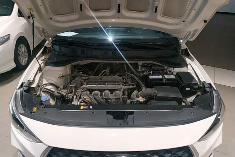 Used Hyundai Celesta 2018 1.6L Automatic GL Enjoyment Version China V Standard Engine Bay