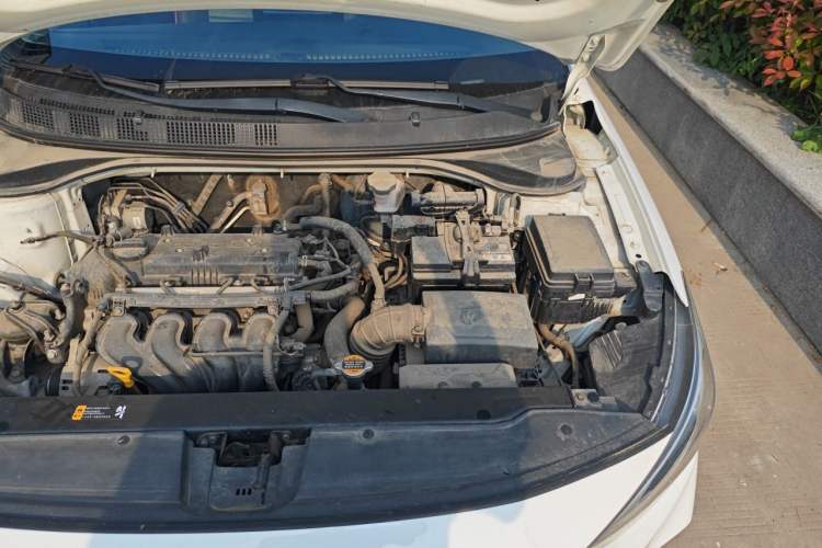 Used Hyundai Celesta 2018 1.6L Automatic GL Enjoyment Edition China VI compliant Engine Bay Left