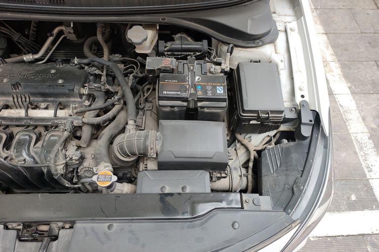 Used Hyundai Celesta 2018 1.6L Automatic GL Enjoyment Edition China VI compliant Engine Bay Left