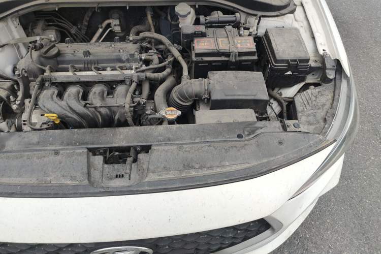 Used Hyundai Celesta 2018 1.6L Automatic GL Enjoyment Edition China VI compliant Engine Bay Left