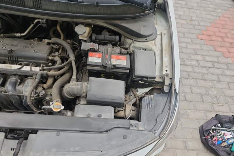 Used Hyundai Celesta 2018 1.6L Automatic GL Enjoyment Edition China VI compliant Engine Bay Left