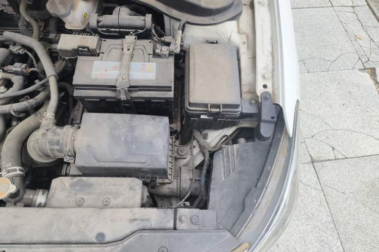 Used Hyundai Celesta 2018 1.6L Automatic GL Enjoyment Edition China VI compliant Engine Bay Left
