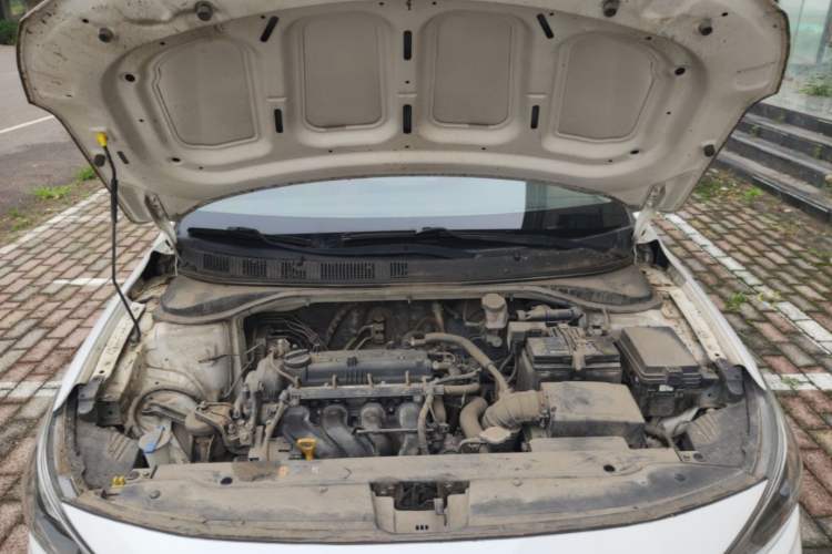 Used Hyundai Celesta 2018 1.6L Automatic GL Enjoyment Edition China VI compliant Engine Bay