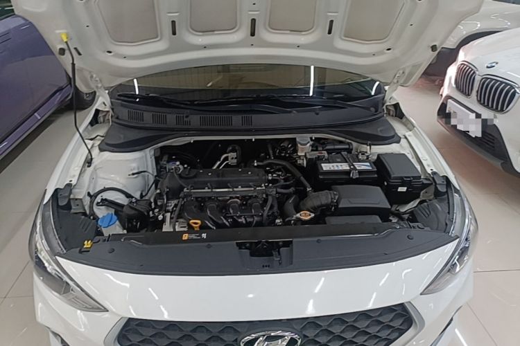 Used Hyundai Celesta 2018 1.6L Automatic GL Enjoyment Edition China VI compliant Engine Bay