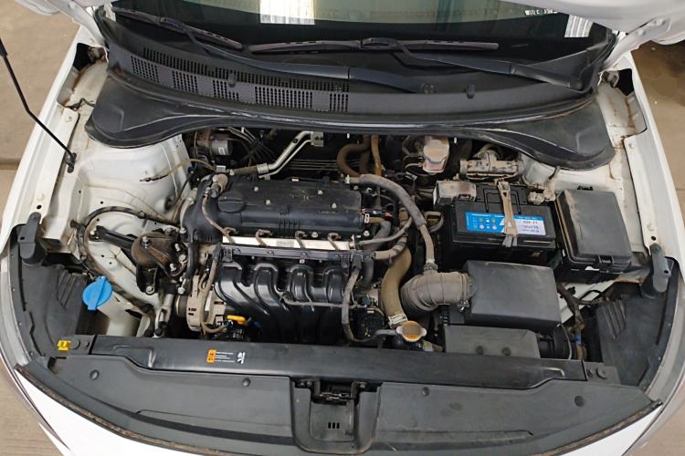 Used Hyundai Celesta 2018 1.6L Automatic GL Enjoyment Edition China VI compliant Engine Bay