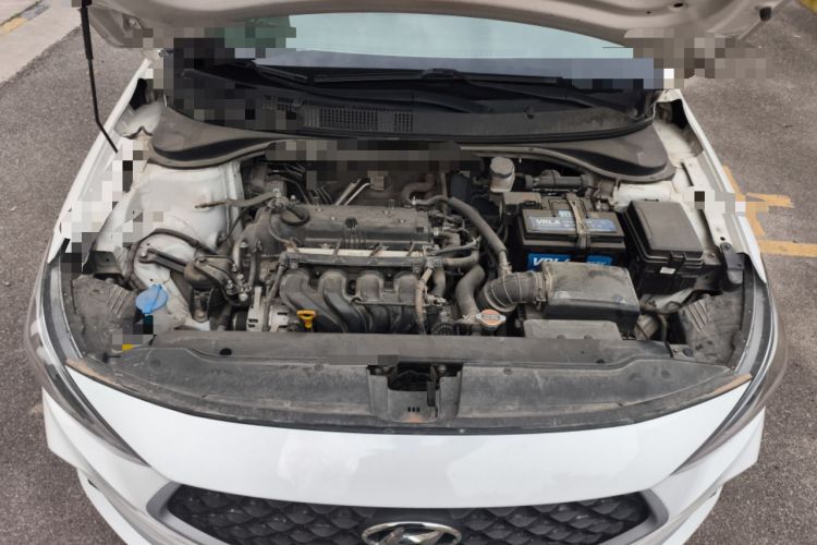 Used Hyundai Celesta 2018 1.6L Automatic GL Enjoyment Edition China VI compliant Engine Bay