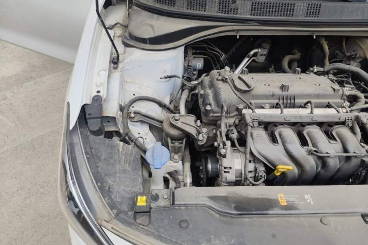 Used Hyundai Celesta 2018 1.6L Automatic GL Enjoyment Edition China VI compliant Engine Bay Right