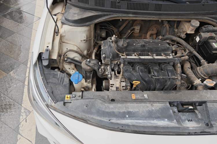 Used Hyundai Celesta 2018 1.6L Automatic GL Enjoyment Edition China VI compliant Engine Bay Right