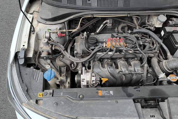 Used Hyundai Celesta 2018 1.6L Automatic GL Enjoyment Edition China VI compliant Engine Bay Right
