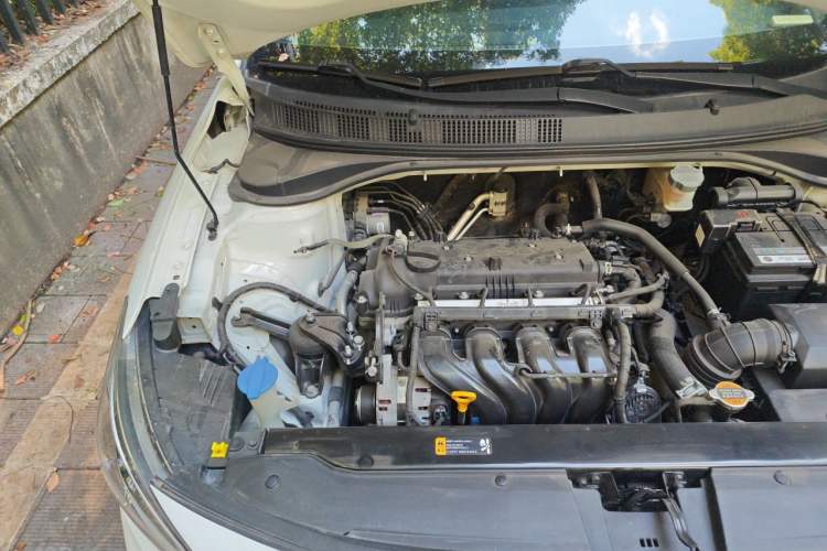 Used Hyundai Celesta 2018 1.6L Automatic GL Enjoyment Edition China VI compliant Engine Bay Right