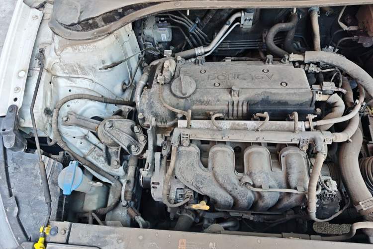 Used Hyundai Celesta 2018 1.6L Automatic GL Enjoyment Version China V Standard Engine Bay Right