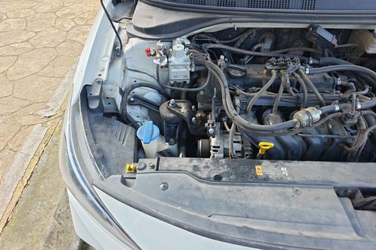 Used Hyundai Celesta 2018 1.6L Automatic GL Enjoyment Edition China VI compliant Engine Bay Right