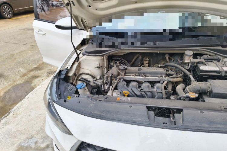 Used Hyundai Celesta 2018 1.6L Automatic GL Enjoyment Version China V Standard Engine Bay Right