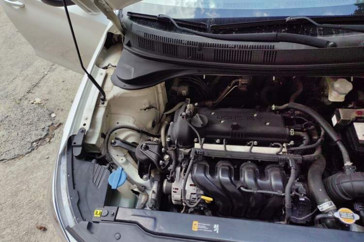 Used Hyundai Celesta 2018 1.6L Automatic GL Enjoyment Edition China VI compliant Engine Bay Right