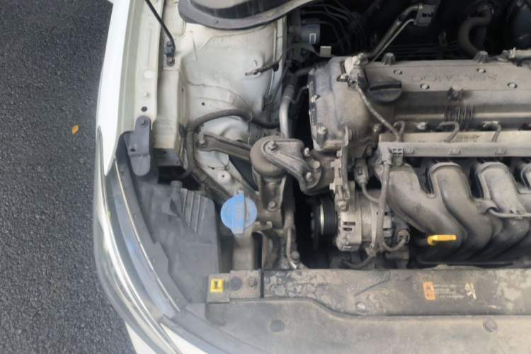 Used Hyundai Celesta 2018 1.6L Automatic GL Enjoyment Version China V Standard Engine Bay Right