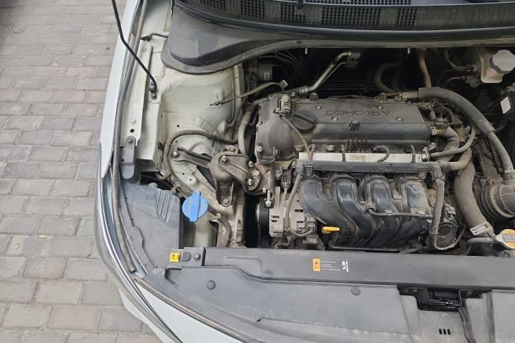 Used Hyundai Celesta 2018 1.6L Automatic GL Enjoyment Edition China VI compliant Engine Bay Right